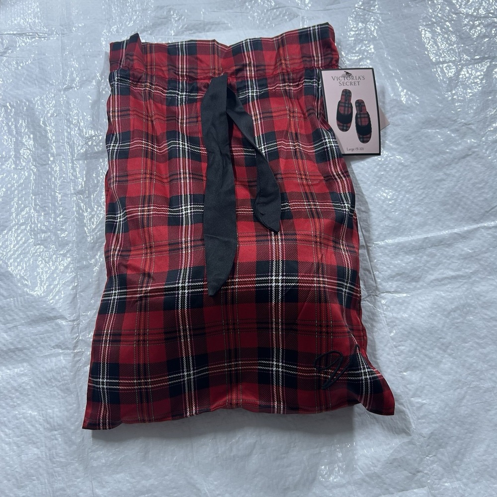 Victoria's Secret Red Plaid Faux Fur Slippers Size Large 9-10